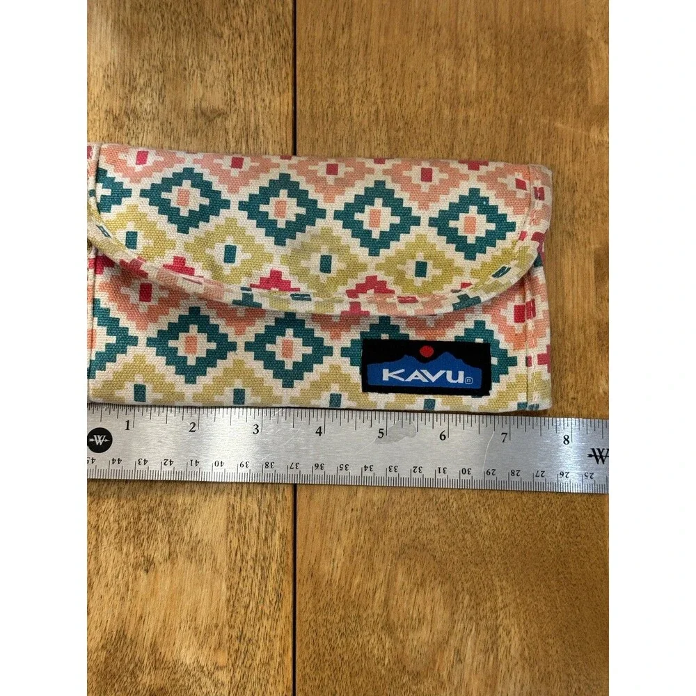 Kavu this women